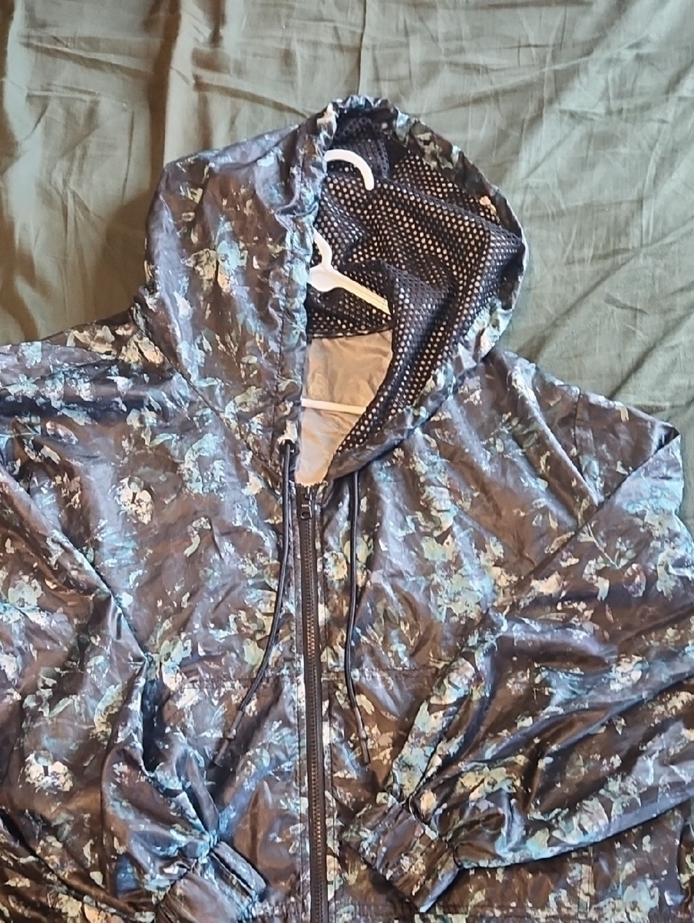 all in motion Women's Navy and Teal Hooded Bomber Jacket